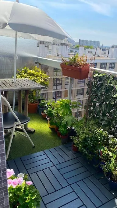 Nice Loft With Romantic View Over The Eiffel Tower Paris